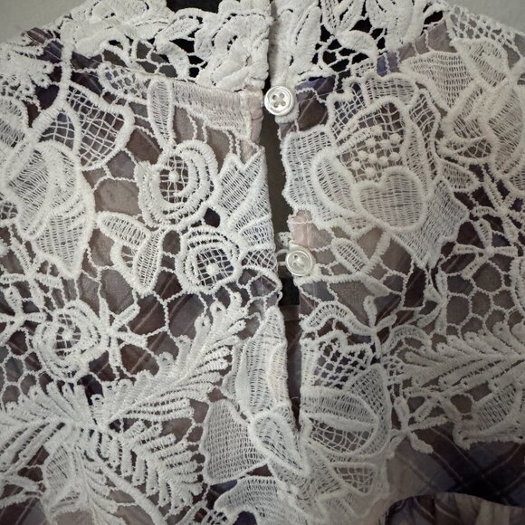 🌸 LOFT Lace Top Sleeveless Plaid Blouse Medium 🌸 - Picture 4 of 5